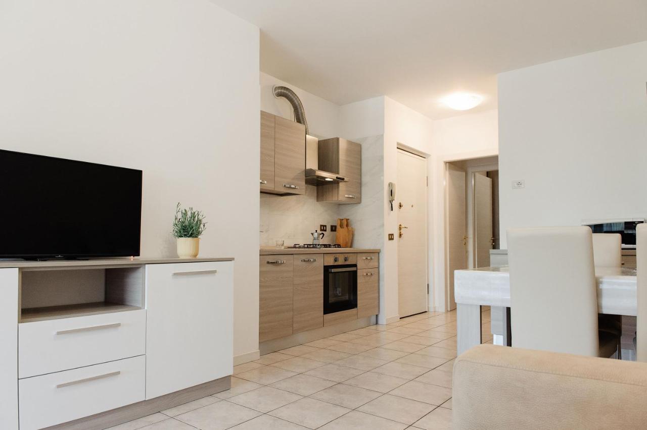 Appartamento Afrodite Desenzano del Garda Exterior photo