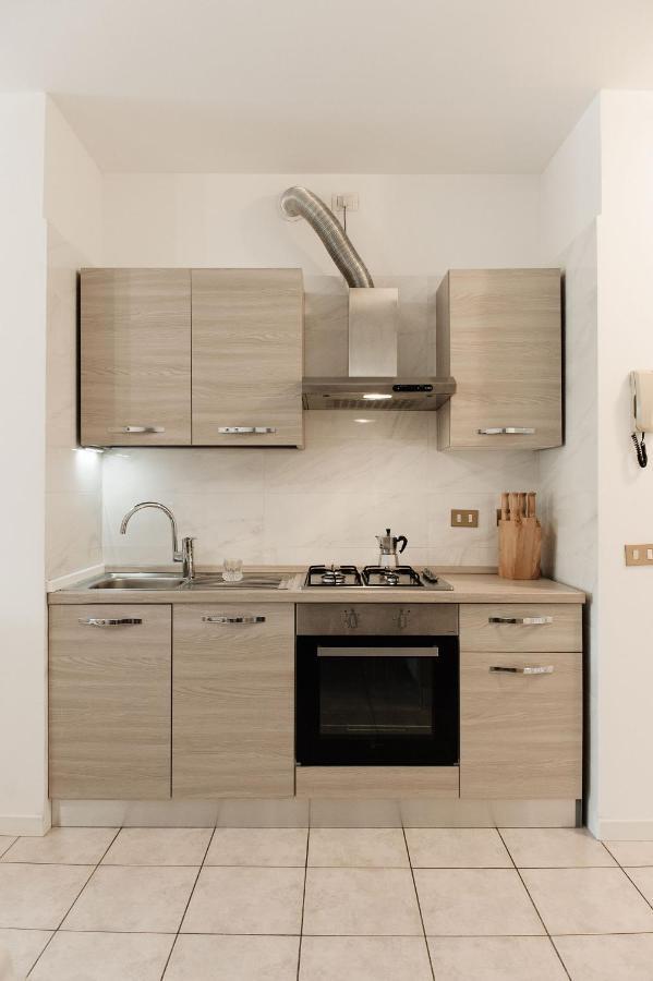 Appartamento Afrodite Desenzano del Garda Exterior photo
